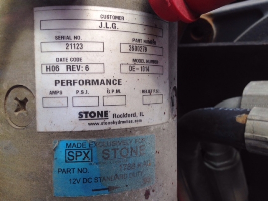 รถกระเช้า บูมลิฟต์ JLG 450AJ สูง 13.72 m (USA) สนใจโทร. 080-6565422 (หนิง)