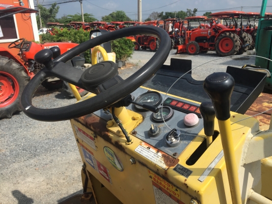 รถบดเก่าญี่ปุ่น ขนาด 4 ตัน Sakai TW450