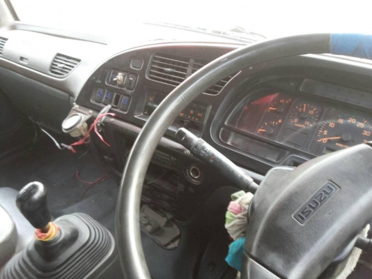 ****ISUZU 200  ปี47  สภาพดีพร้อมทำงานรถเหนือ เครื่องเย่ียม แอร์เย็นๆ****