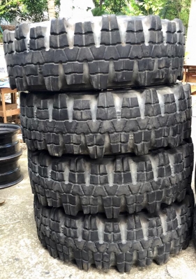 ขาย ยางSimex 33x10.5x16 ไม่เคยปะ ไม่รั่วไม่ซึม 4เส้น