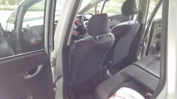 2012 HONDA JAZZ 1.5SV(AS) ตัวท๊อปสุด ตัวนอกนำเข้าจากญี่ปุ่นทั้งคัน 2012 HONDA JAZZ 1.5SV(AS) ตัวท๊อปสุด ตัวนอกนำเข้าจากญี่ปุ่นทั้งคัน