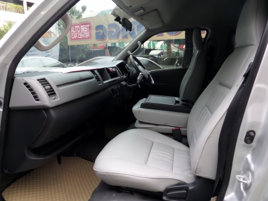 รถยนต์มือสองรุ่นTOYOTA HIACE COMMUTER 2.5D4D MT ปี2012