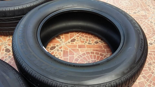 ขายยาง 265/60/18 ปี 14 ขายยาง 265/60/18 ปี 14