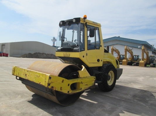 ขายรถบดสั่นสะเทือนขนาด 10 ตัน Bomag BW179DH-4 มือสองนำเข้าจากยุโรป