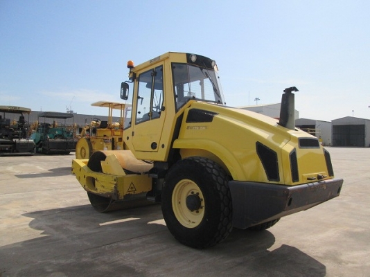 ขายรถบดสั่นสะเทือนขนาด 10 ตัน Bomag BW179DH-4 มือสองนำเข้าจากยุโรป