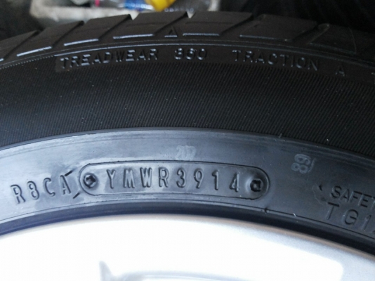 ล้อแม็ก All New Yaris Vios ถอดป้ายแดง พร้อมยาง Dunlop sport2030 185 60 15