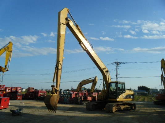 ขายรถขุดบูมยาว CATERPILLAR 320DL มือสองนำเข้าจากญี่ปุ่น