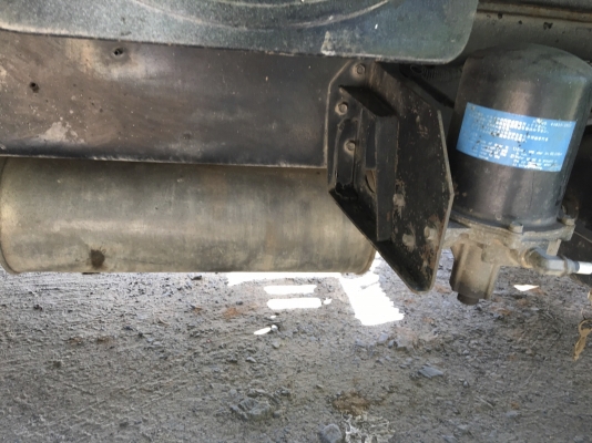 รถฮีโน่ 6 ล้อ FG1J 220 แรงม้า. ปี 51.   ( รถวิ่ง 23x,xxx กม. )    สนใจติดต่อ  081 - 6079515