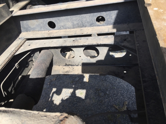 รถฮีโน่ 6 ล้อ FG1J 220 แรงม้า. ปี 51.   ( รถวิ่ง 23x,xxx กม. )    สนใจติดต่อ  081 - 6079515