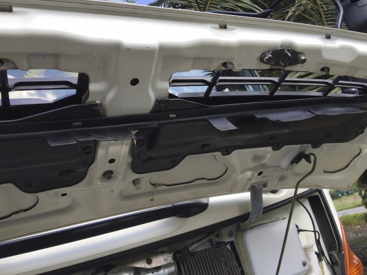 รถฮีโน่ 6 ล้อ FG1J 220 แรงม้า. ปี 51.   ( รถวิ่ง 23x,xxx กม. )    สนใจติดต่อ  081 - 6079515