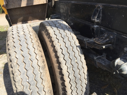 รถฮีโน่ 6 ล้อ FG1J 220 แรงม้า. ปี 51.   ( รถวิ่ง 23x,xxx กม. )    สนใจติดต่อ  081 - 6079515