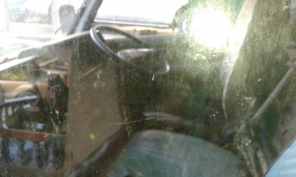 รถอีซูซุ 4 ล้อ NKR 88 แรงม้า. ปี 39.   สนใจติดต่อ  081 - 6079515