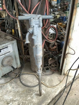 **** SOLD OUT!! **** หัวแย๊กลมยิงปูน MACDONALO ตัวใหญ่ สูง 1 เมตร ของนอก สภาพสวยพร้อมใช้งาน.