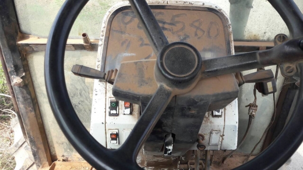 ขาย รถไถ 2 เพลา FORD 6640 คานหน้า CARRARO เอกสารเล่มทะเบียนครบ อุปกร์มีผาน 7 และผานดันหน้า