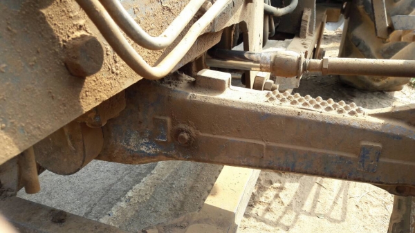 ขาย รถไถ 2 เพลา FORD 6640 คานหน้า CARRARO เอกสารเล่มทะเบียนครบ อุปกร์มีผาน 7 และผานดันหน้า