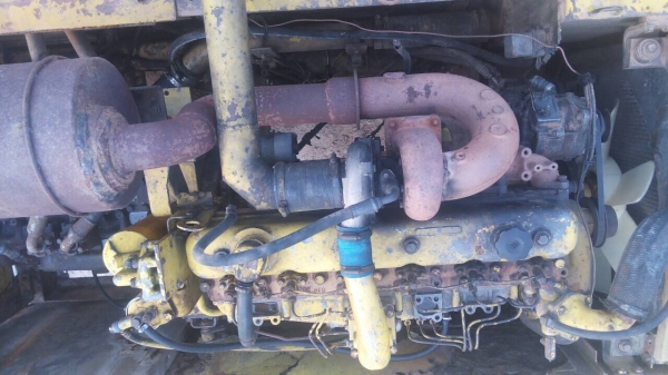 ขาย แบคโฮ KOMATSU PC200-3 คอนโทรลสั้น รถใช้งานอยู่เป็นประจำ เครื่องดี ปั้มรุ่น 5 เอกสารใบซื้อขาย