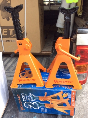 ชุดแม่แรง3Tพร้อมขาตั้งรถ1คู่ ชุดแม่แรง3Tพร้อมขาตั้งรถ1คู่