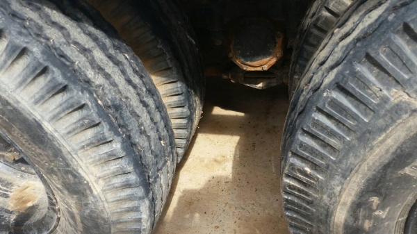 ขายหลง TD 5852 ท้ายลาด 2 เพลา หางไฮดอริก พับได้  รถสวยจัด สภาพดี 0811838154