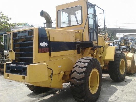KOMATSU WA 200 - 1