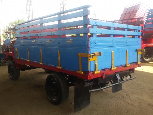 ขายรถอีแต๋น กฤษณยนต์ เครื่องยันม่าร์115สวยๆเดิมๆ พร้อมไช้งาน ขายใน ราคา75000บาท รถอยู่วังบัว คลองขลุง กำแพงเพชร สนใจสอบุถามได้ที่081 3655997 อำพร พาเจริญ ราคาต่อรองได้อีกนะครับ ขายรถอีแต๋น กฤษณยนต์ เครื่องยันม่าร์115สวยๆเดิมๆ พร้อมไช้งาน ขายใน ราคา75000บาท รถอยู่วังบัว คลองขลุง กำแพงเพชร สนใจสอบุถามได้ที่081 3655997 อำพร พาเจริญ ราคาต่อรองได้อีกนะครับ