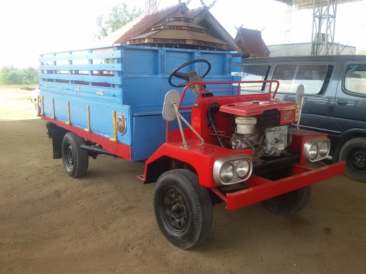 ขายรถอีแต๋น กฤษณยนต์ เครื่องยันม่าร์115สวยๆเดิมๆ พร้อมไช้งาน  ขายใน  ราคา75000บาท รถอยู่วังบัว คลองขลุง กำแพงเพชร    สนใจสอบุถามได้ที่081 3655997 อำพร  พาเจริญ  ราคาต่อรองได้อีกนะครับ