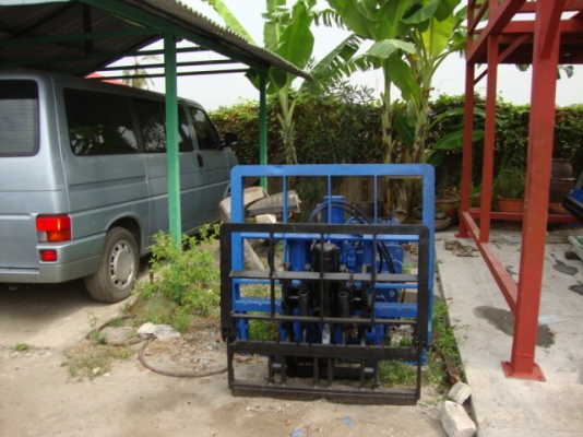 +++ ขายฮิ้งค์โฟล์ค  KOMATSU 2.5  ตัน , 1.5  ตัน  ครับ