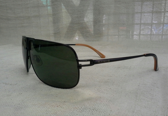 แว่นตากันแดดซุปเปอร์แบรนด์ PLAYBOY made in USA  บิ๊กไซซ์!