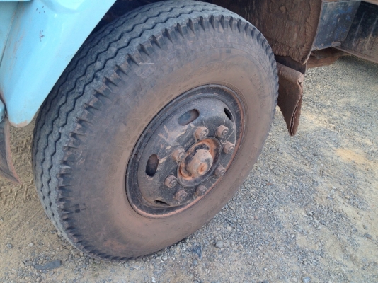 ขายรถบรรทุกสิบล้อดัมพ์ ISUZU เครื่อง 210 แรง ปี 33 กระบะดัมพ์สามมิตร ทะเบียนพร้อม