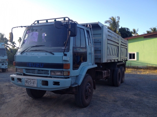 ขายรถบรรทุกสิบล้อดัมพ์ ISUZU เครื่อง 210 แรง ปี 33 กระบะดัมพ์สามมิตร ทะเบียนพร้อม