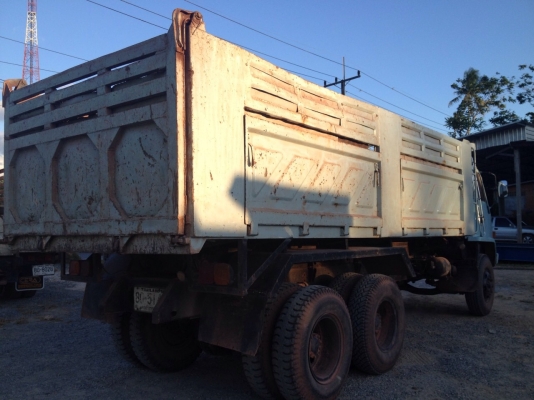 ขายรถบรรทุกสิบล้อดัมพ์ ISUZU เครื่อง 210 แรง ปี 33 กระบะดัมพ์สามมิตร ทะเบียนพร้อม