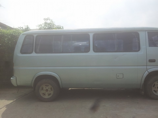 ขายตัวถังรถตู้ คาน และกะทะล้อ