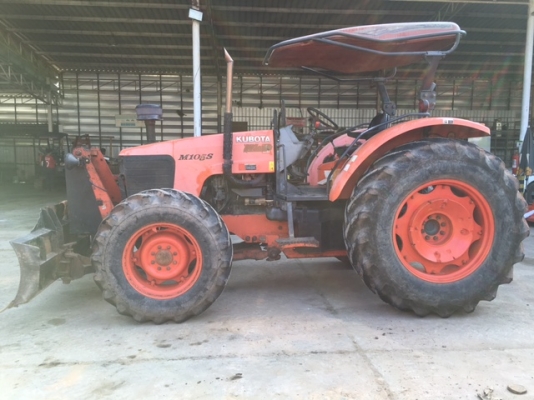 รถแทรกเตอร์ M105s รถแทรกเตอร์ M105s