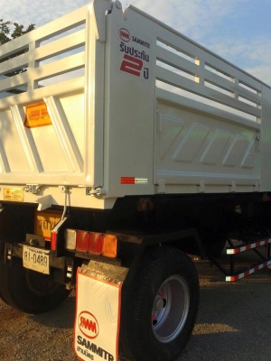 ขายลูกพ่วง สามมิตร 2คาน ปี56รถสวยยางดี  พร้อมใช้งาน สนใจดูรถได้