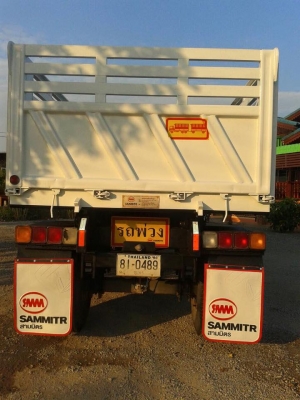 ขายลูกพ่วง สามมิตร 2คาน ปี56รถสวยยางดี  พร้อมใช้งาน สนใจดูรถได้