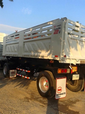 ขายลูกพ่วง สามมิตร 2คาน ปี56รถสวยยางดี  พร้อมใช้งาน สนใจดูรถได้