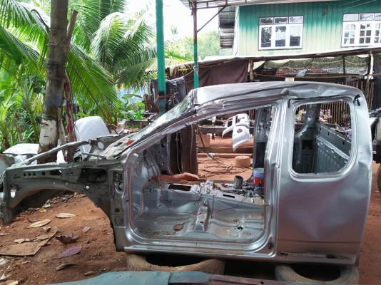 ขายหัวเก๋งเปล่า ดีแม๊ก 2010 ราคา 10900 ซ่อมอีกนิดครับ