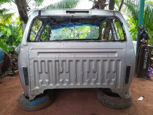 ขายหัวเก๋งเปล่า ดีแม๊ก 2010 ราคา 10900 ซ่อมอีกนิดครับ