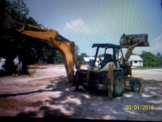 ขาย 230000 บาท รถหน้าตัก หลังขุด  JCB  ยี่ห้อ  CAT  รถใช้งาน ปกติ