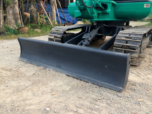 ขายแม็คโคร KOMATSU PC 30-7 พร้อมใช้งาน ติดต่อ 086-775-7900 086-324-1992