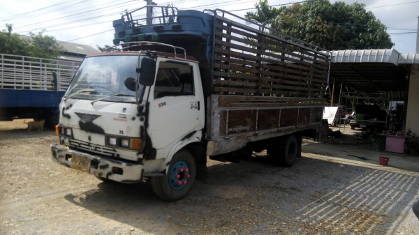 ขาย6ล้อ km 779  wo4b 117 แรงม้า   230000 บาท