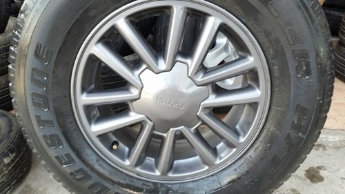 ขายล้อแม็กISUZU X-SERIES 16(สีกัล) ยาง215/65/16 ปี 14  4 ล้อ