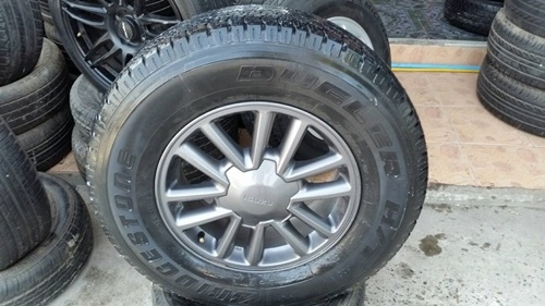 ขายล้อแม็กISUZU X-SERIES 16(สีกัล) ยาง215/65/16 ปี 14  4 ล้อ