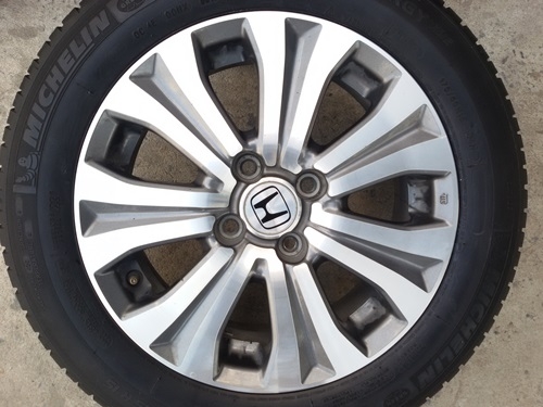 ขายล้อHonda Freed15 พร้อมยาง 4 ล้อ