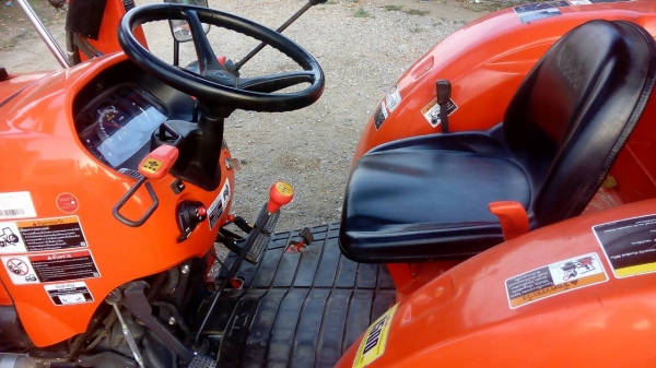 ขายรถไถคูโบต้า  KUBOTA     L4708SP (4WD)พร้อมบุ้งกี๋