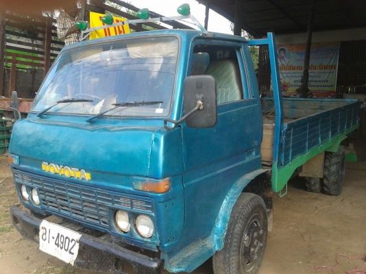 ขายรถ 6 ล้อโตโยต้า ไอ้หนุ่มทางหลวง เครื่อง BU3000 ช่วงล่างอิซูซุ 100 คานหน้า อิซูซู 100 ไม่มีทะเบียน