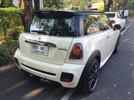 ถูกสุดๆ Mini Cooper R56 ปี 2008 รถมือเดียวออกศูนย์ Millennium สภาพป้ายแดง รถใช้น้อยไมล์แท้ 29.xxx km ออฟชั่นเต็ม
