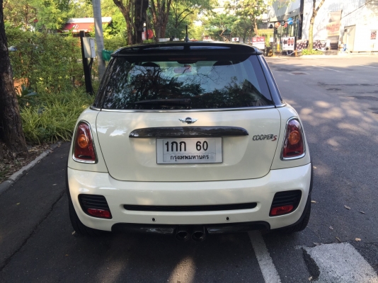 ถูกสุดๆ Mini Cooper R56 ปี 2008 รถมือเดียวออกศูนย์ Millennium สภาพป้ายแดง รถใช้น้อยไมล์แท้ 29.xxx km ออฟชั่นเต็ม