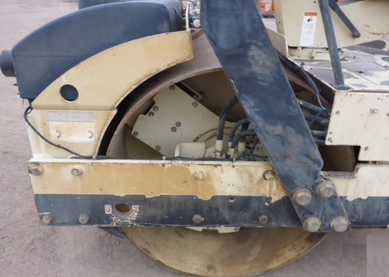 ขายครับ รถบด INGERSOLL-RAND DD90 ปี2003 เก่านอกครับ ติดต่อ 098-246-3778 , 089-062-8275 น๊อคครับ