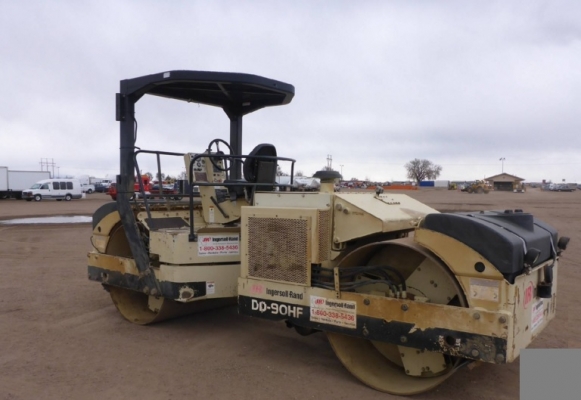 ขายครับ รถบด INGERSOLL-RAND DD90 ปี2003 เก่านอกครับ ติดต่อ 098-246-3778 , 089-062-8275 น๊อคครับ