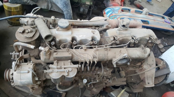 ขาย เครื่องยนต์ HINO EK100 260 แรงม้า เครื่องใช้งานได้ มีใบคุม ไม่มีไดสตาร์ท